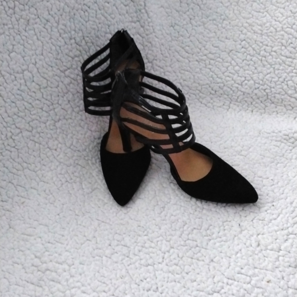 Black Franco Sarto Anniston Pump, size 7